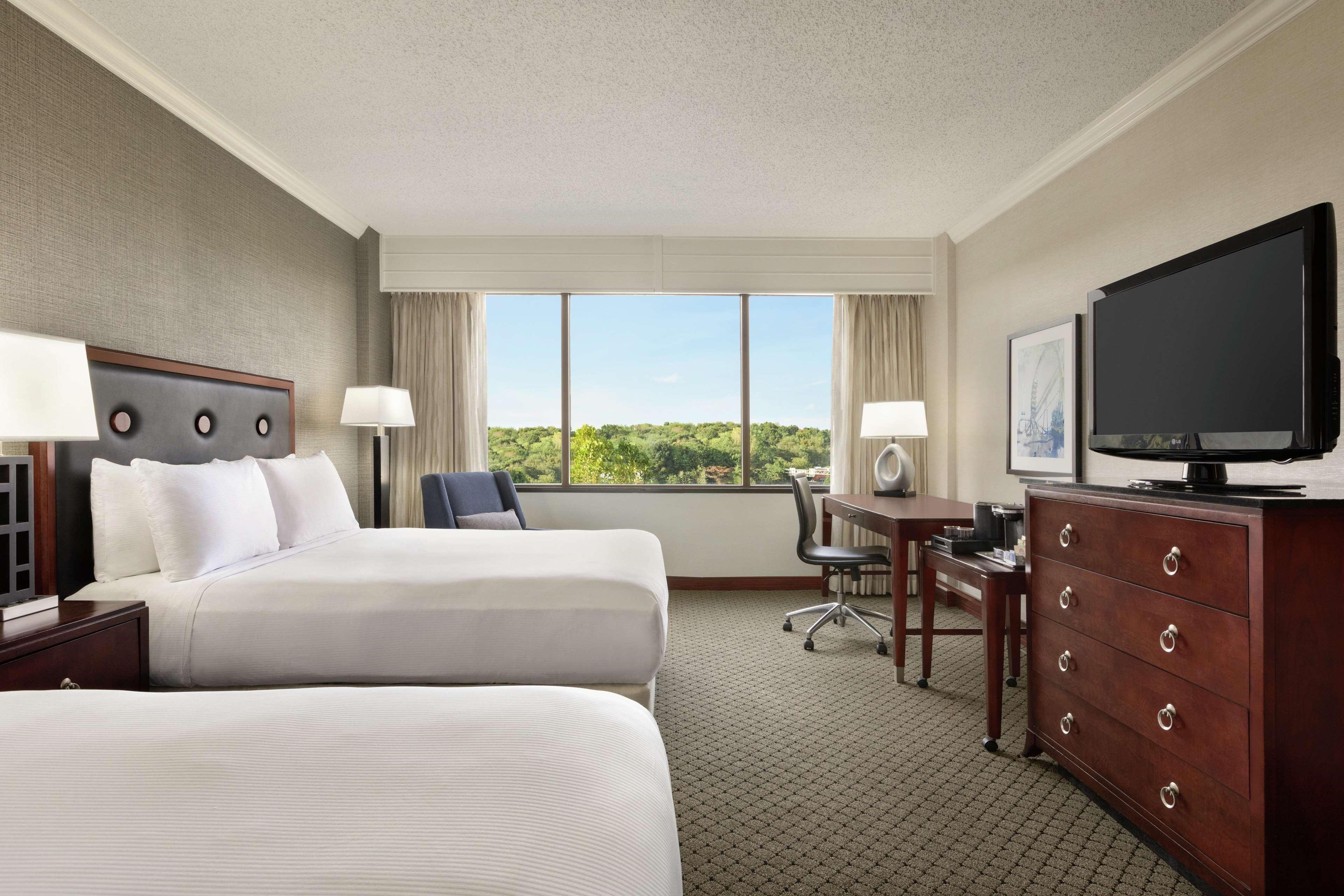מלון Doubletree By Hilton South Charlotte Tyvola מראה חיצוני תמונה