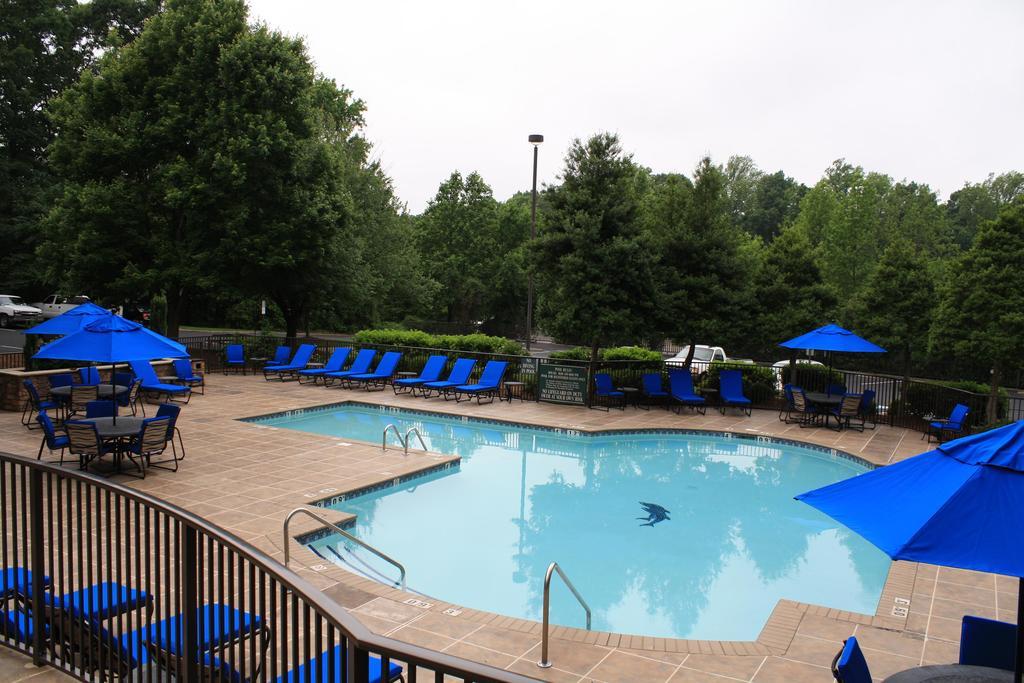 מלון Doubletree By Hilton South Charlotte Tyvola מראה חיצוני תמונה