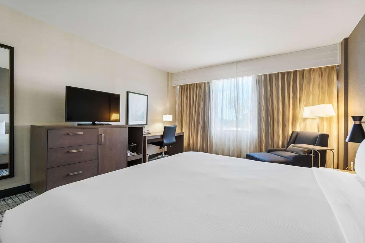 מלון Doubletree By Hilton South Charlotte Tyvola מראה חיצוני תמונה