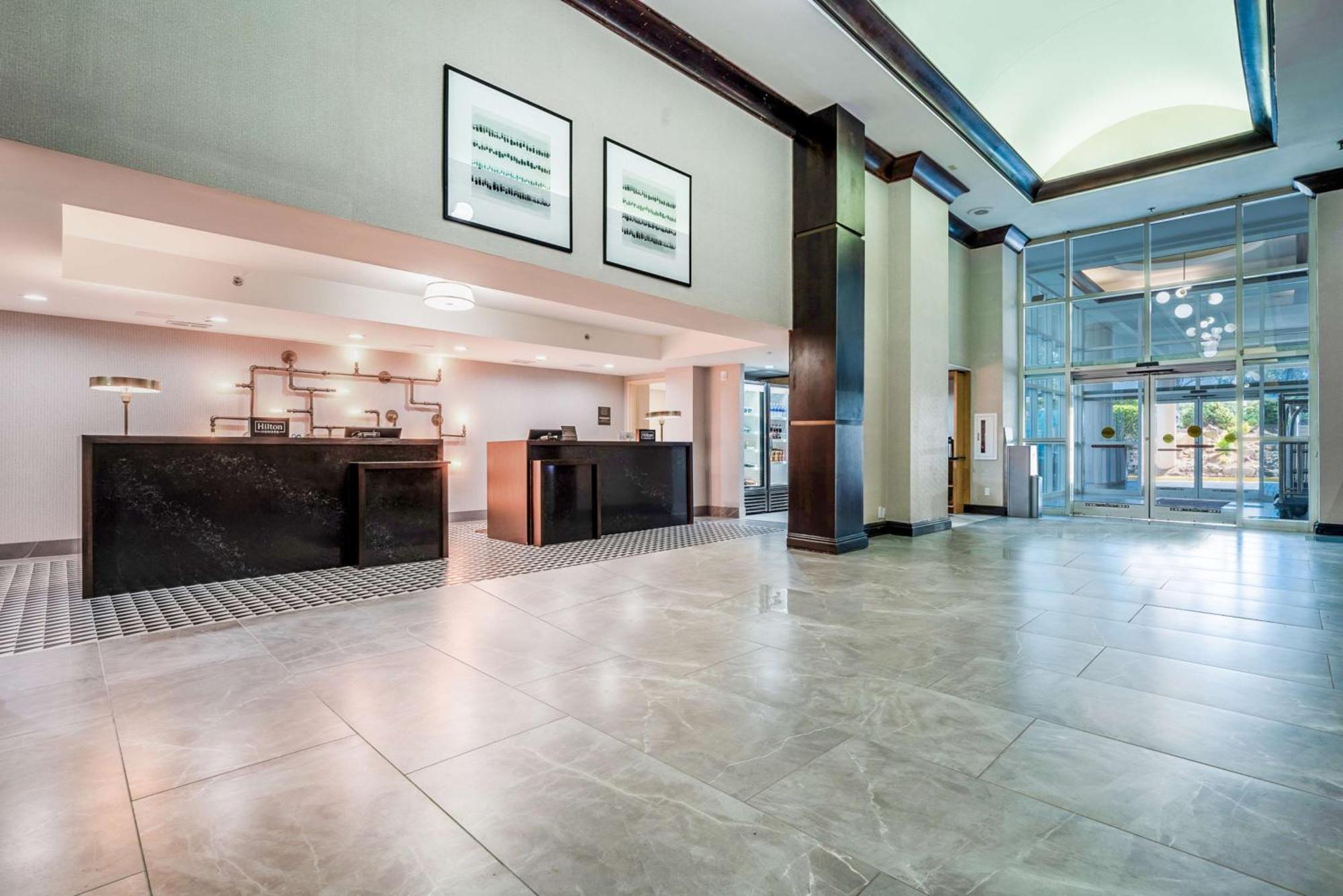 מלון Doubletree By Hilton South Charlotte Tyvola מראה חיצוני תמונה