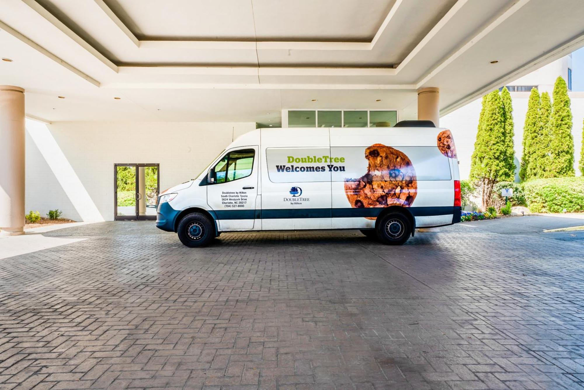 מלון Doubletree By Hilton South Charlotte Tyvola מראה חיצוני תמונה
